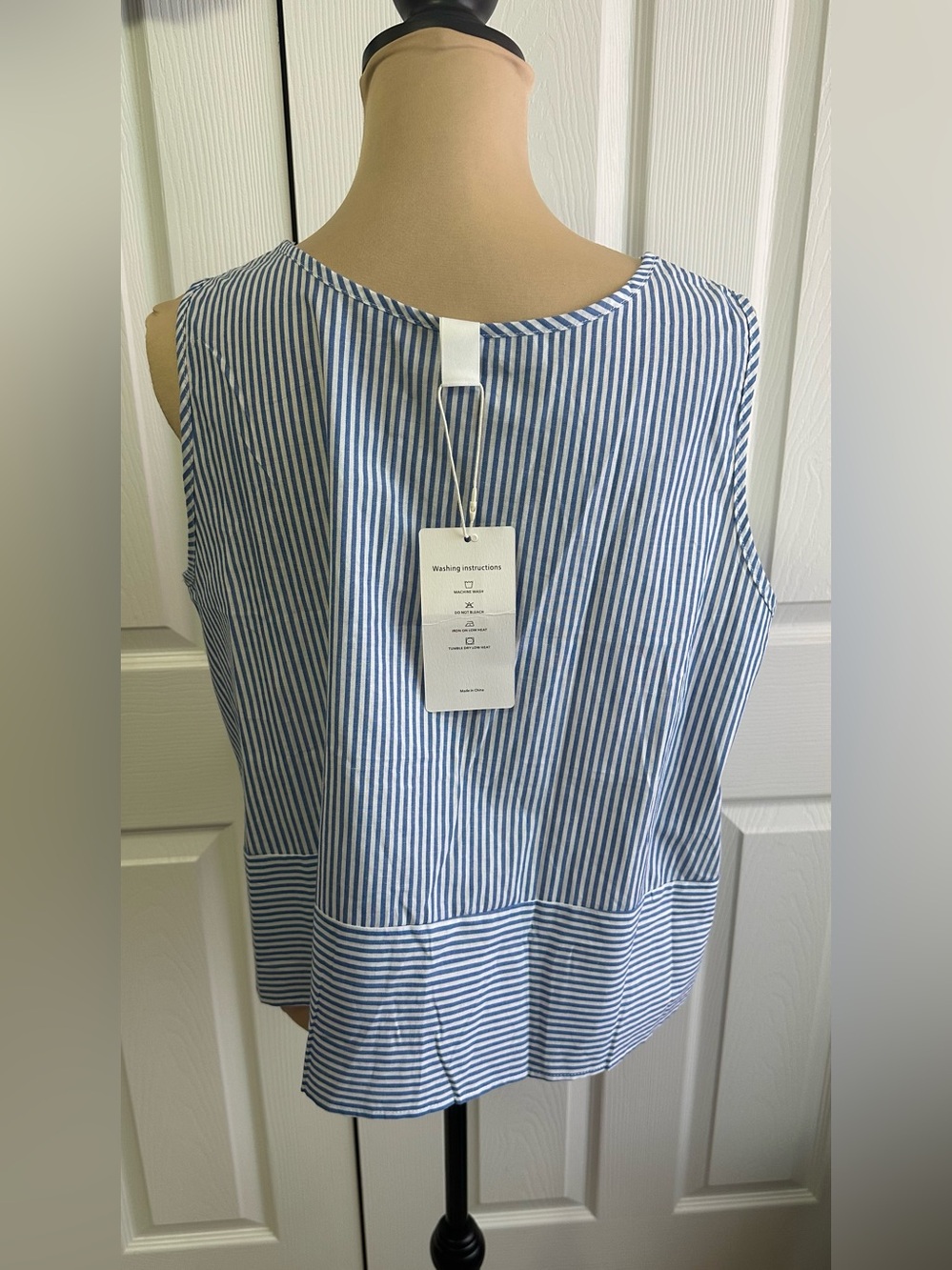 Sleeveless Blue & White Striped Tank Top - Picture 3 of 6